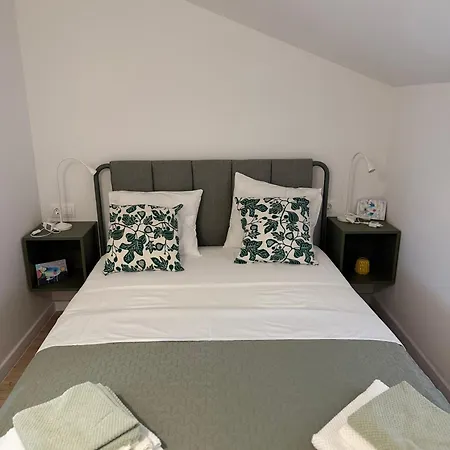 Lavanda Apartment Mandre
